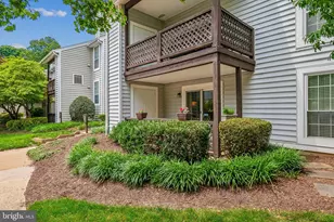 10090 Oakton Terrace Rd, Oakton, VA 22124 - Photo 2