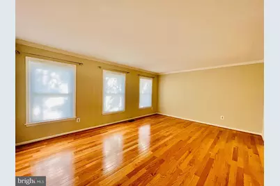 7227 Devereux Court, Alexandria, VA 22315 - Photo 10
