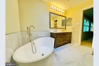 7227 Devereux Court, Alexandria, VA 22315 - Photo 16