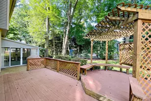 7227 Devereux Ct, Alexandria, VA 22315 - Photo 20