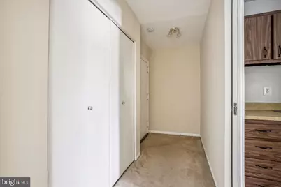 9712 Kingsbridge Drive #303, Fairfax, VA 22031 - Photo 2