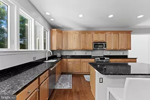 4909 Fox Creek Ct, Chantilly, VA 20151 - Photo 18