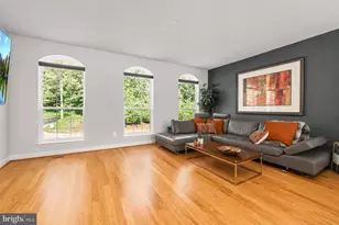 4434 Fair Lakes Ct, Fairfax, VA 22033 - Photo 2