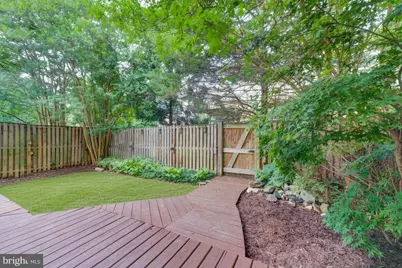 6910 Trestle Court, Lorton, VA 22079 - Photo 30