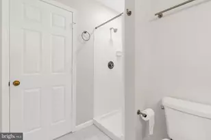 2221 Lovedale Ln, Reston, VA 20191 - Photo 36