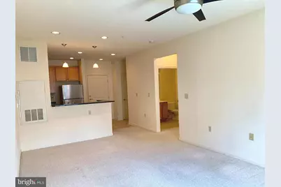 2655 Prosperity Avenue #318, Fairfax, VA 22031 - Photo 12