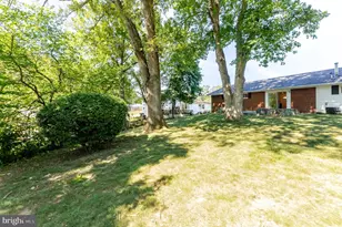 5825 Atteentee Rd, Springfield, VA 22150 - Photo 32