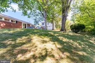 5825 Atteentee Rd, Springfield, VA 22150 - Photo 34