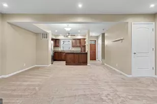6629 Burlington Pl, Springfield, VA 22152 - Photo 10