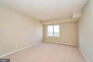 8360 Greensboro Dr, McLean, VA 22102 - Photo 12