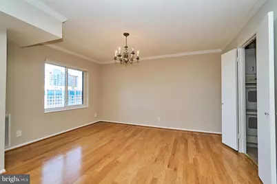 8360 Greensboro Drive #922, McLean, VA 22102 - Photo 8