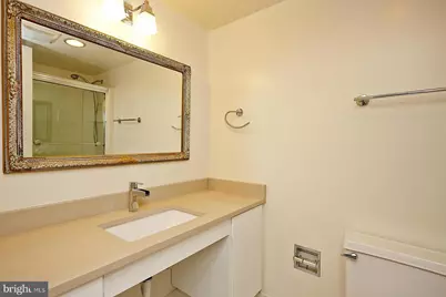 8360 Greensboro Drive #922, McLean, VA 22102 - Photo 18