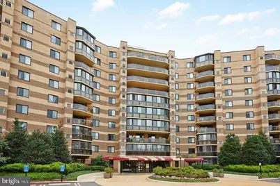 8360 Greensboro Drive #922, McLean, VA 22102 - Photo 36