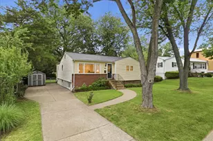 1812 Olney Rd, Falls Church, VA 22043 - Photo 2