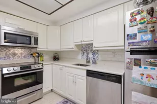 7600 Tremayne Pl, McLean, VA 22102 - Photo 8