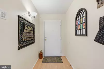 7600 Tremayne Place #203, McLean, VA 22102 - Photo 2
