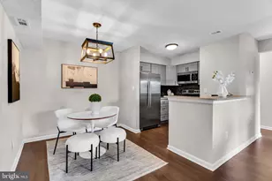 6918 Mary Caroline Cir, Alexandria, VA 22310 - Photo 8