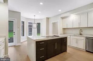 11109 Elmview Pl, Great Falls, VA 22066 - Photo 12