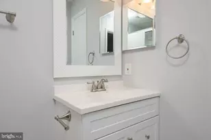 7840 Liberty Springs Cir, Alexandria, VA 22306 - Photo 16