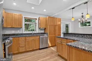 2542 Hillsman St, Falls Church, VA 22043 - Photo 4