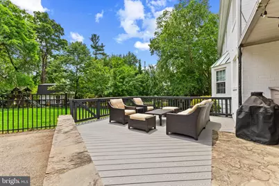 1007 Westbriar Drive NE, Vienna, VA 22180 - Photo 32