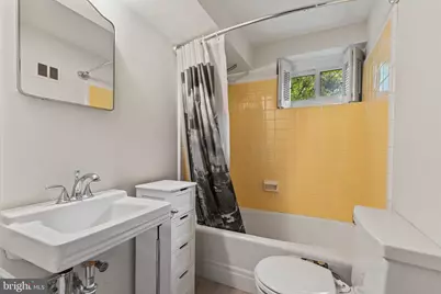 1007 Westbriar Drive NE, Vienna, VA 22180 - Photo 28
