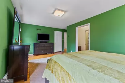 1007 Westbriar Drive NE, Vienna, VA 22180 - Photo 18