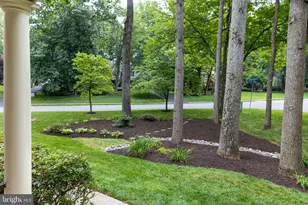 9721 S Park Cir, Fairfax Station, VA 22039 - Photo 16