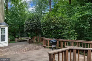 9721 S Park Cir, Fairfax Station, VA 22039 - Photo 12