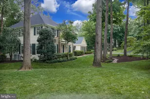 9721 S Park Cir, Fairfax Station, VA 22039 - Photo 14