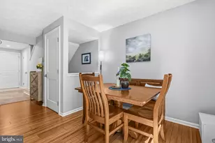 9179 Forest Breeze Ct, Springfield, VA 22152 - Photo 16