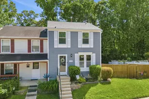 9179 Forest Breeze Ct, Springfield, VA 22152 - Photo 2
