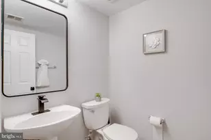 8364 Millwood Dr, Springfield, VA 22152 - Photo 26