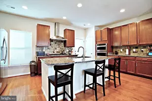 9612 Stockwell Ln, Fairfax, VA 22031 - Photo 4