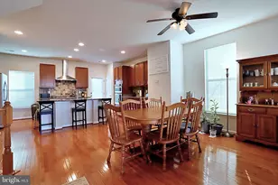 9612 Stockwell Ln, Fairfax, VA 22031 - Photo 10