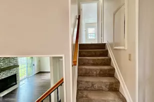 4217 Kincaid Ct, Chantilly, VA 20151 - Photo 4
