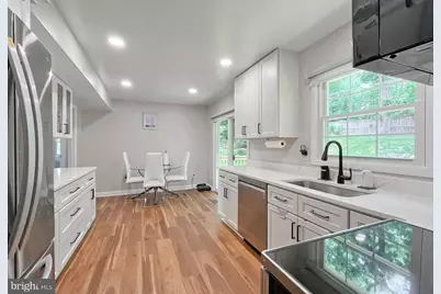 12833 Point Pleasant Drive, Fairfax, VA 22033 - Photo 12