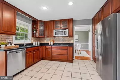 4609 Sand Rock Lane, Chantilly, VA 20151 - Photo 10