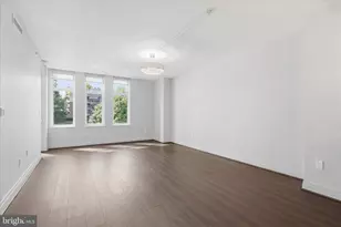 8220 Crestwood Heights Dr, McLean, VA 22102 - Photo 12