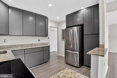 9702 Kingsbridge Drive #302, Fairfax, VA 22031 - Photo 6
