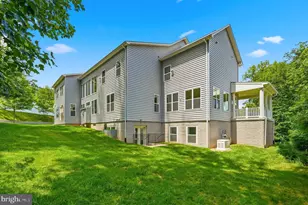 7821 Old Falls Rd, McLean, VA 22102 - Photo 50