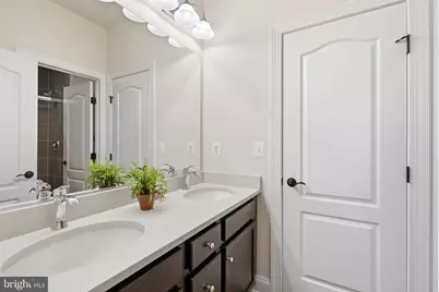 7821 Old Falls Road, McLean, VA 22102 - Photo 34