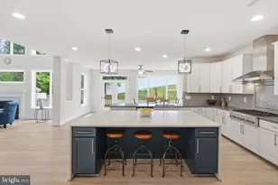 7821 Old Falls Rd, McLean, VA 22102 - Photo 18