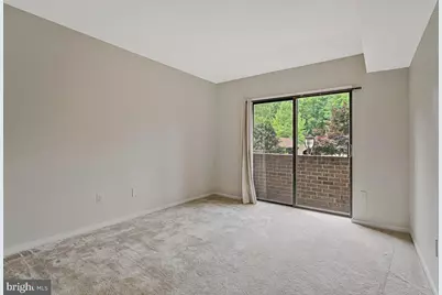 1663 Parkcrest Circle #200, Reston, VA 20190 - Photo 24