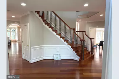 6529 Fairlawn Drive, McLean, VA 22101 - Photo 2