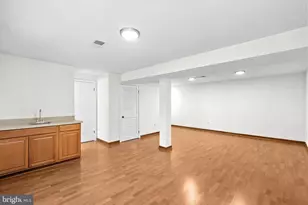 9361 Tartan View Dr, Fairfax, VA 22032 - Photo 34