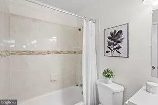 9361 Tartan View Dr, Fairfax, VA 22032 - Photo 16