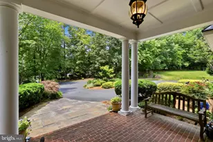 3703 Waples Crest Ct, Oakton, VA 22124 - Photo 4