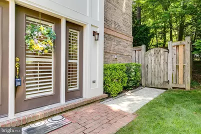 11519 Waterhaven Court, Reston, VA 20190 - Photo 2