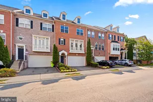 12147 Monteith Ln, Fairfax, VA 22030 - Photo 46